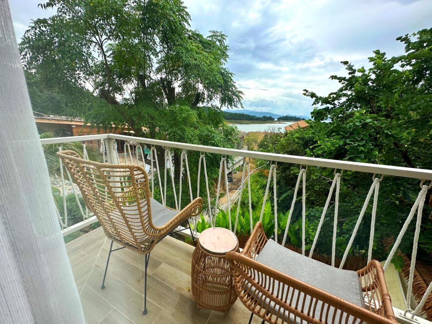 Le La Lake Resort And Spa Kaeng Kachan Pokój zdjęcie