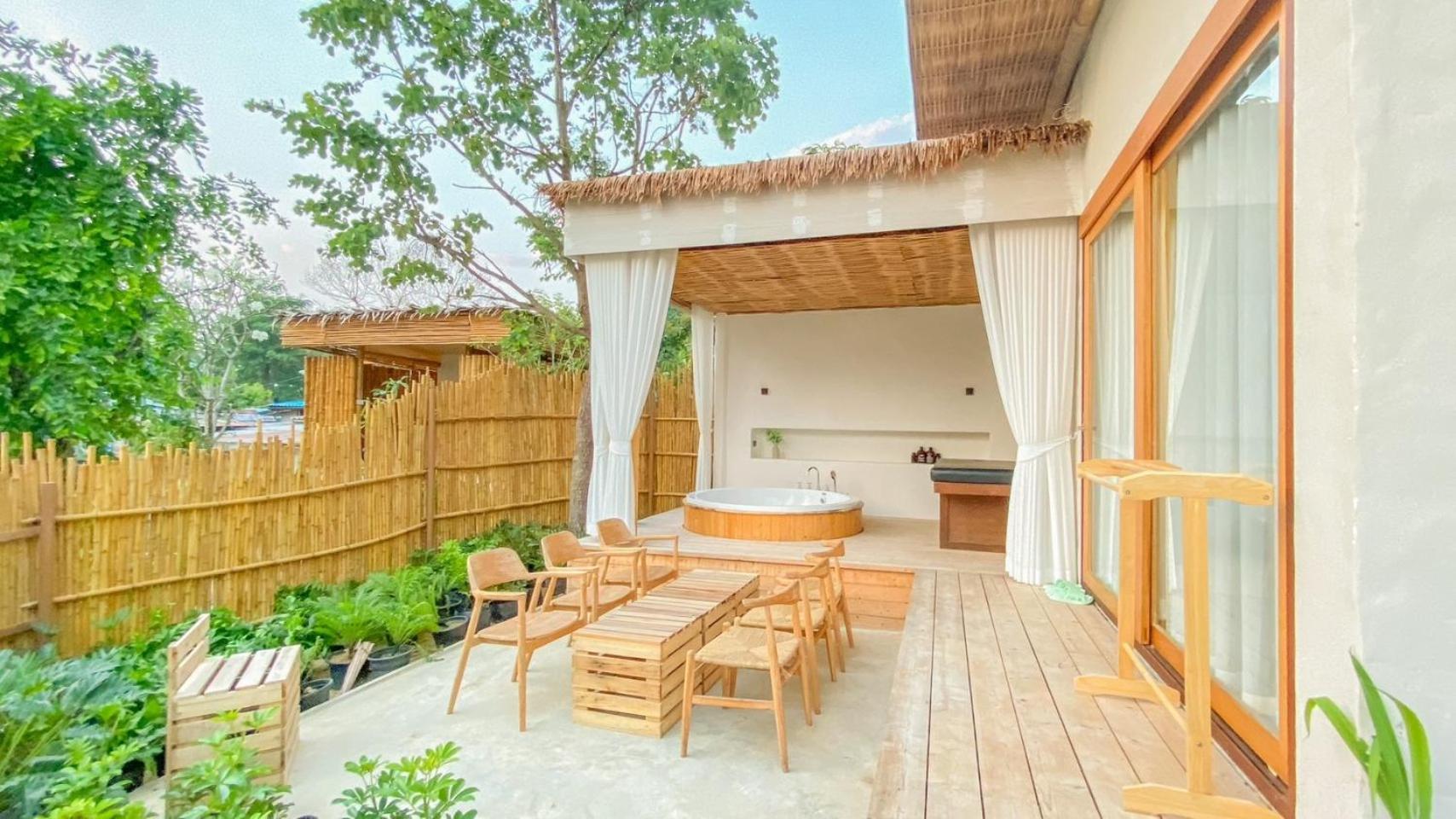 Le La Lake Resort And Spa Kaeng Kachan Zewnętrze zdjęcie