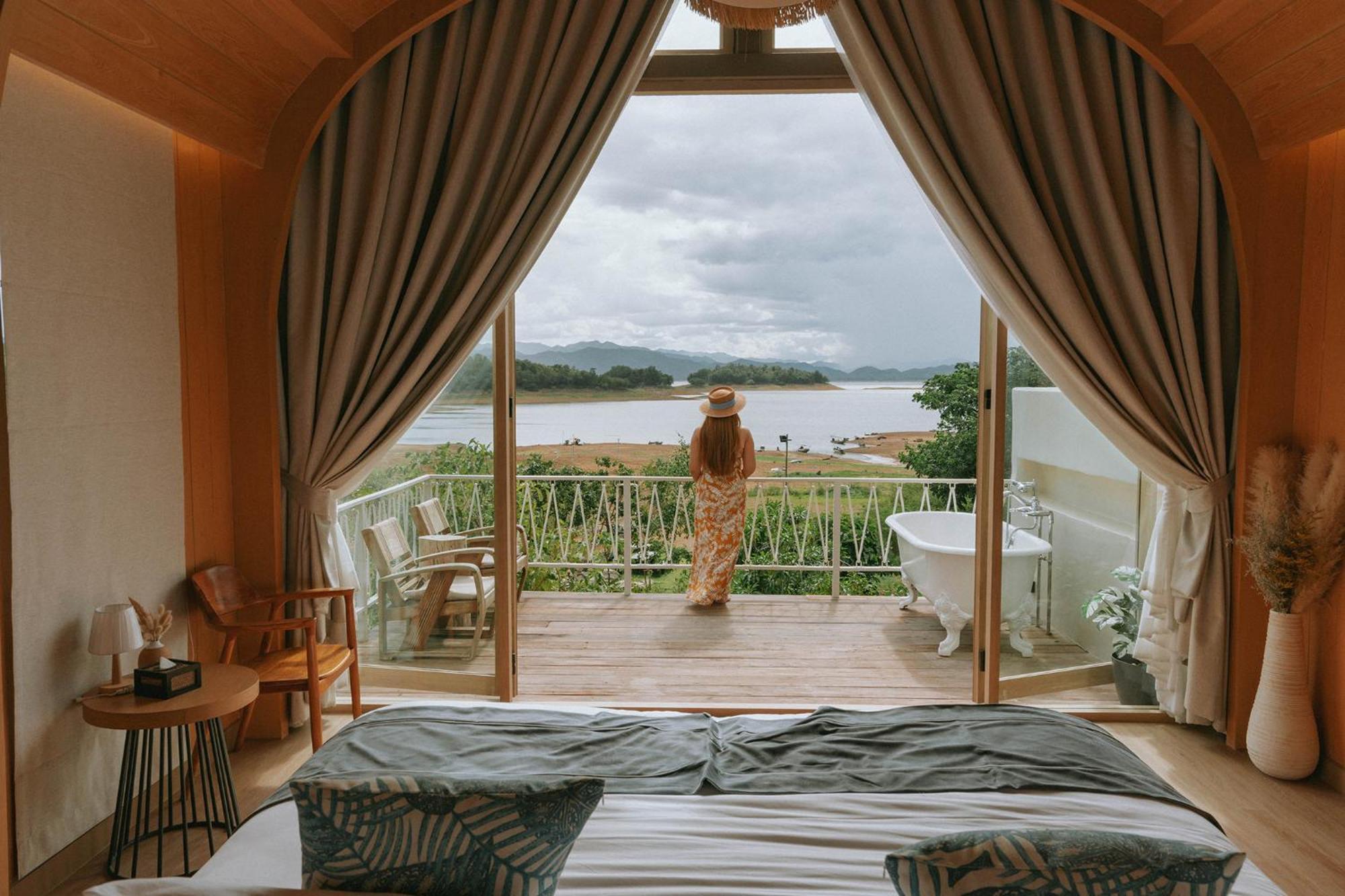 Le La Lake Resort And Spa Kaeng Kachan Zewnętrze zdjęcie