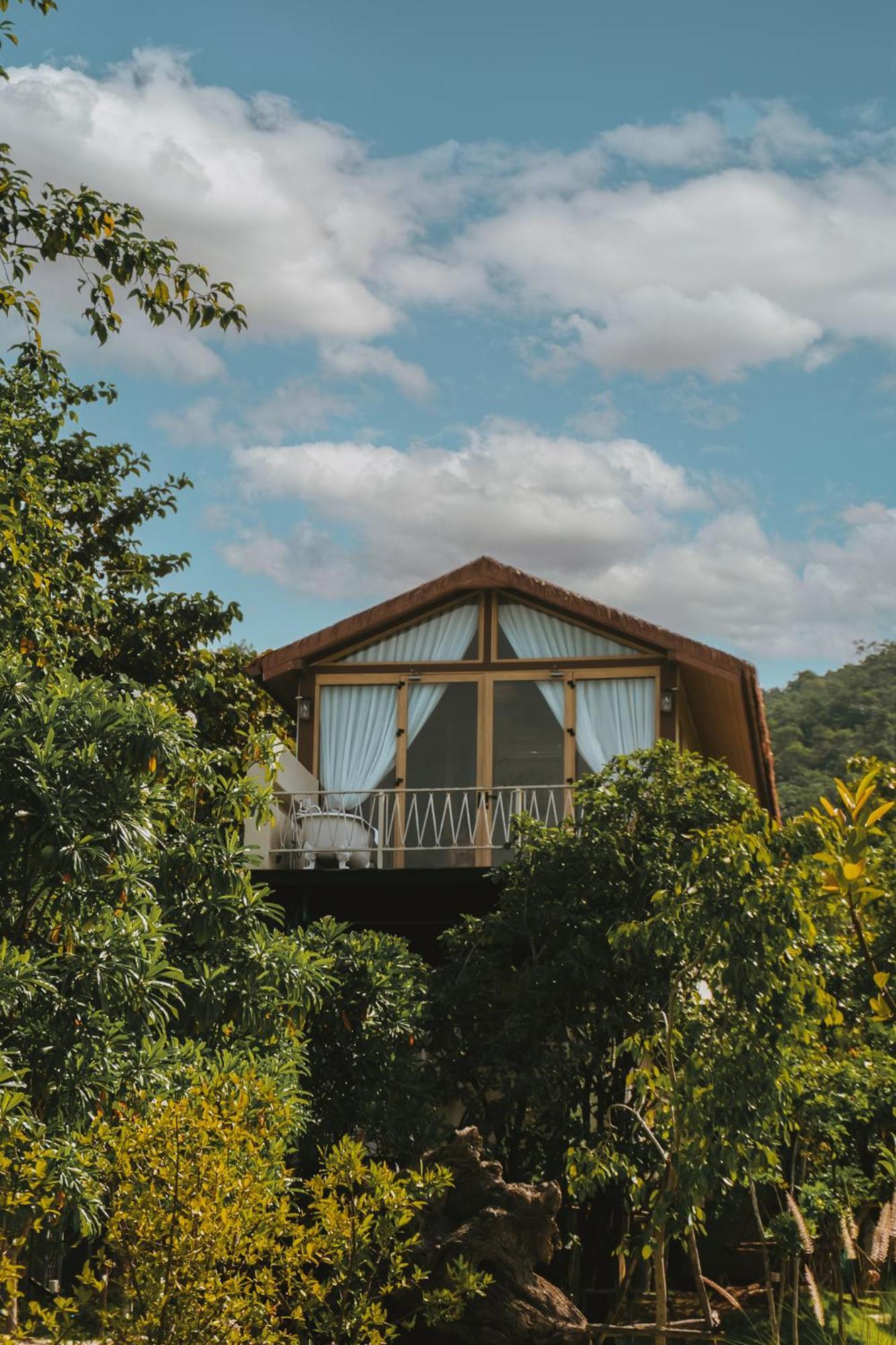 Le La Lake Resort And Spa Kaeng Kachan Zewnętrze zdjęcie
